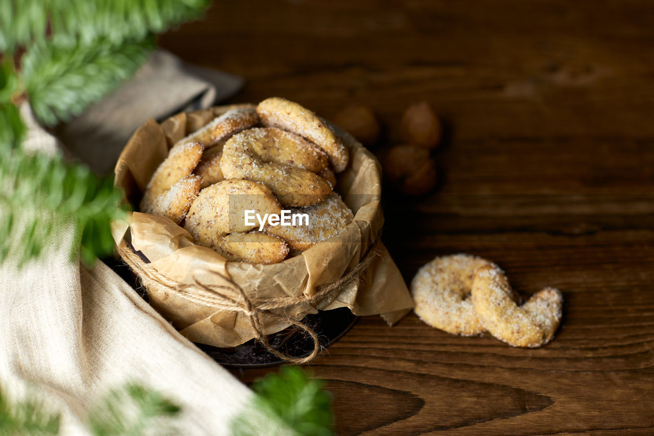 food and drink, food, freshness, healthy eating, wellbeing, wood, vegetable, plant, no people, organic, produce, still life, table, rustic, indoors, nature, close-up, ingredient, selective focus, basket, spice, bread, agriculture