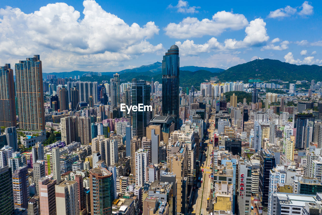 AERIAL VIEW OF MODERN BUILDINGS IN CITY