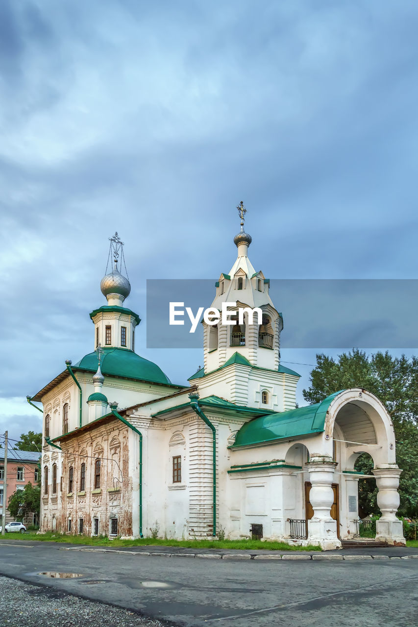 Church of protection of the holy virgin on the marketplace, vologda, russia