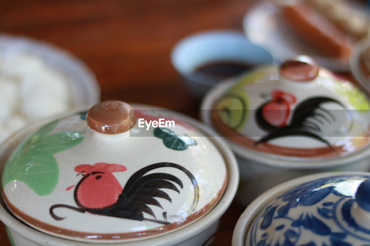 CLOSE-UP OF CANDIES