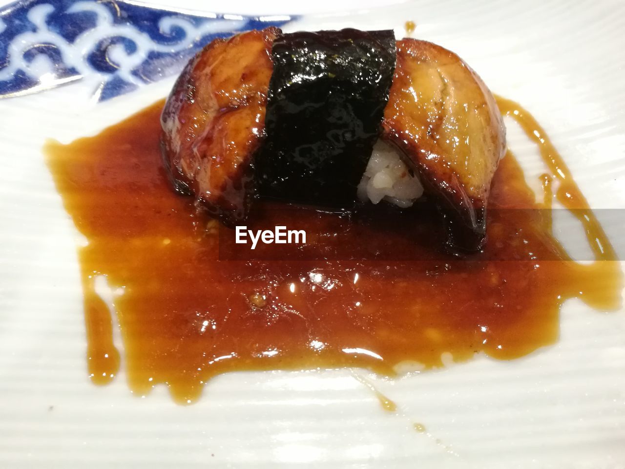 CLOSE-UP OF DESSERT IN PLATE