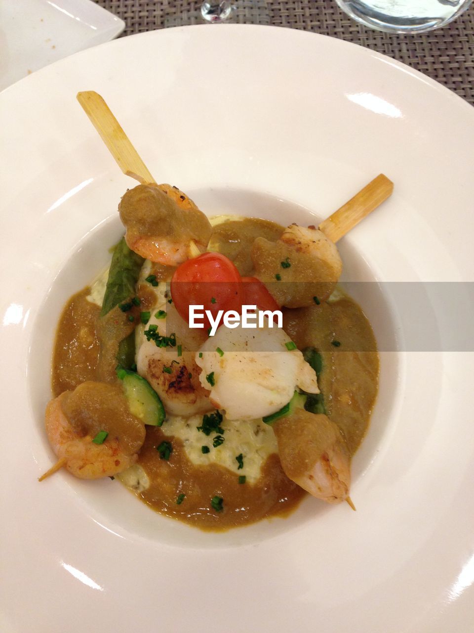 CLOSE-UP OF SERVED FOOD IN PLATE