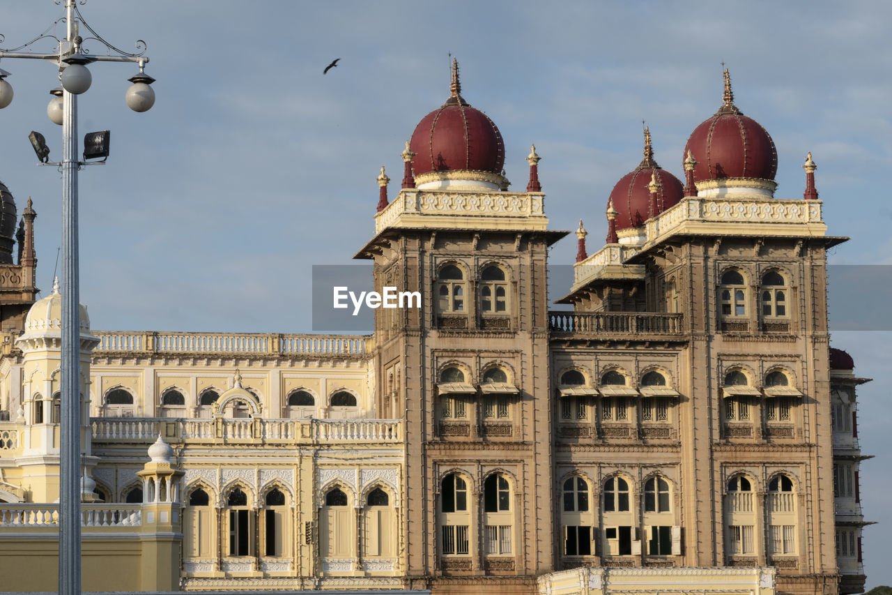 Pictures of famous palaces in mysore, india
