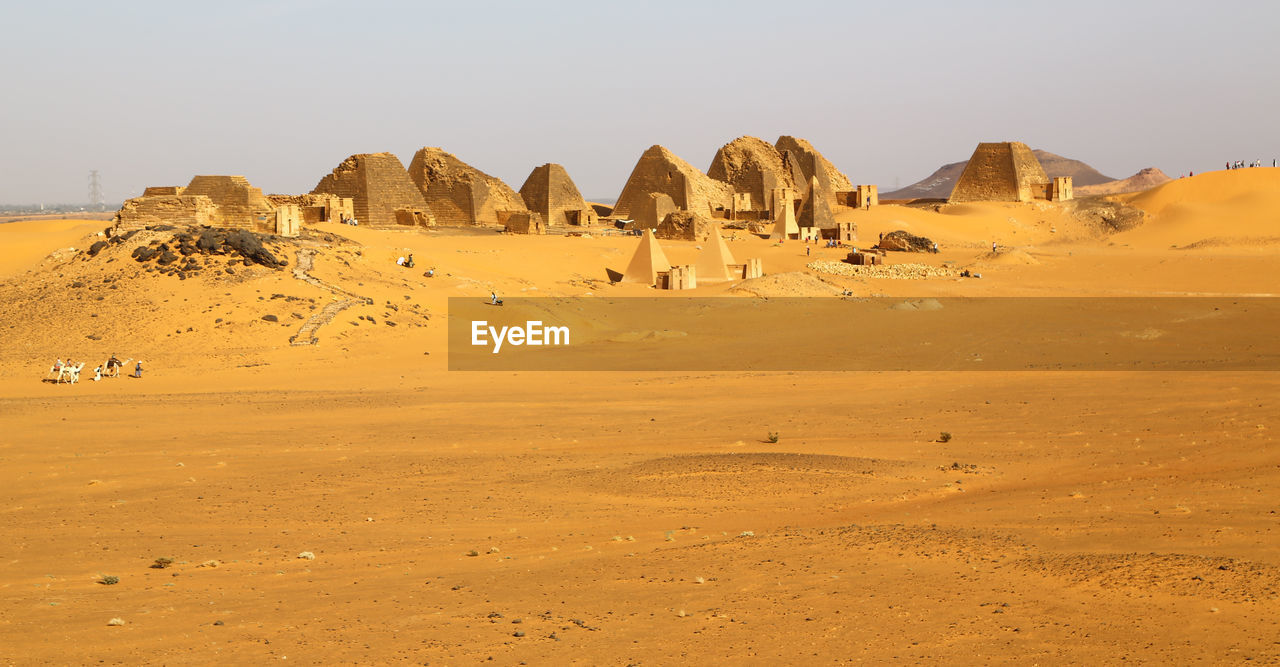 PANORAMIC VIEW OF A DESERT