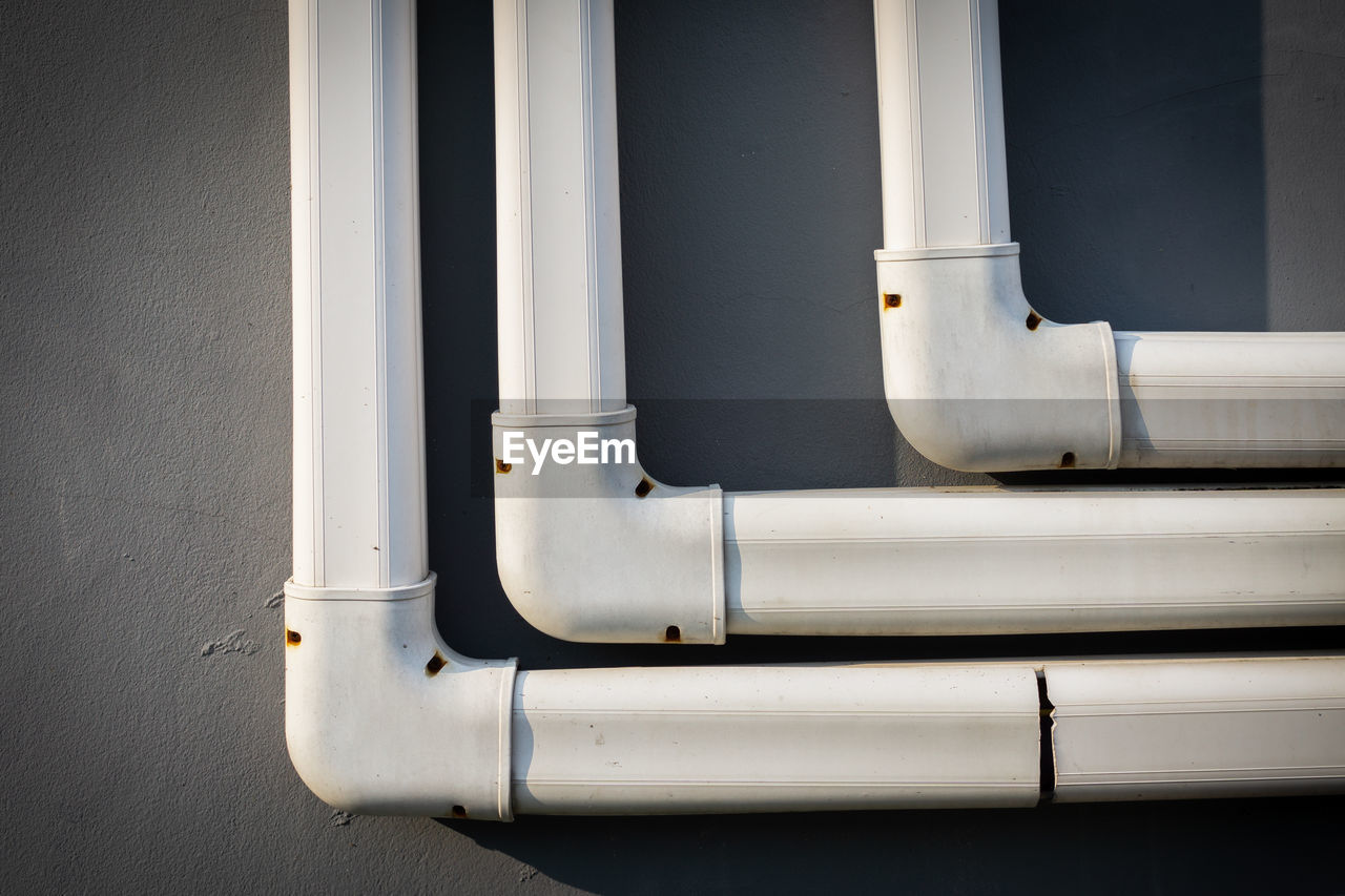 CLOSE-UP OF PIPES