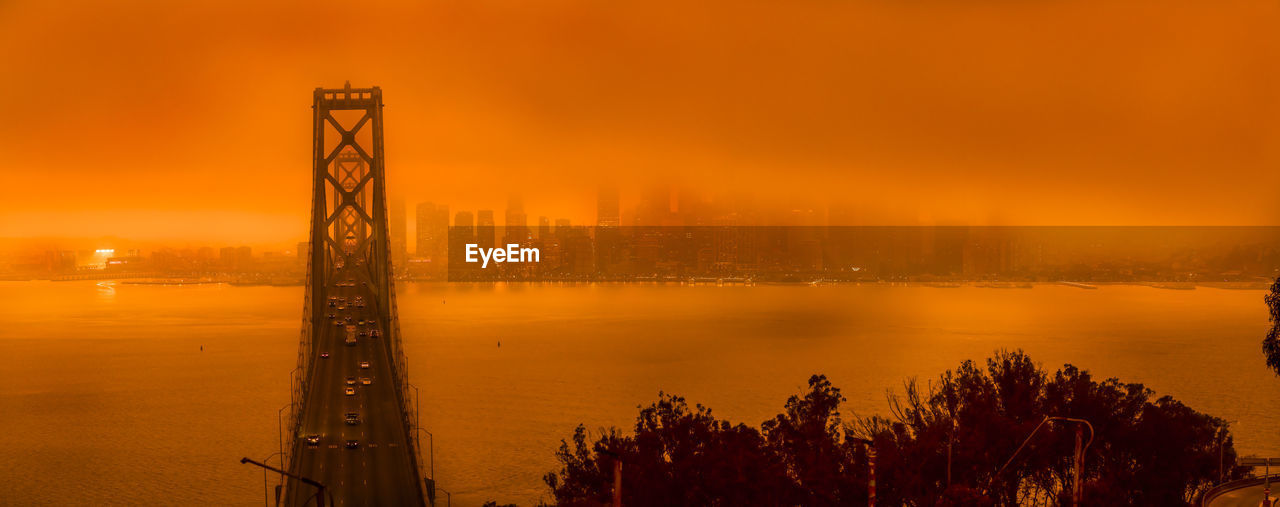 Sunlight and smoke fills the sky over san francisco during the fires of 2020