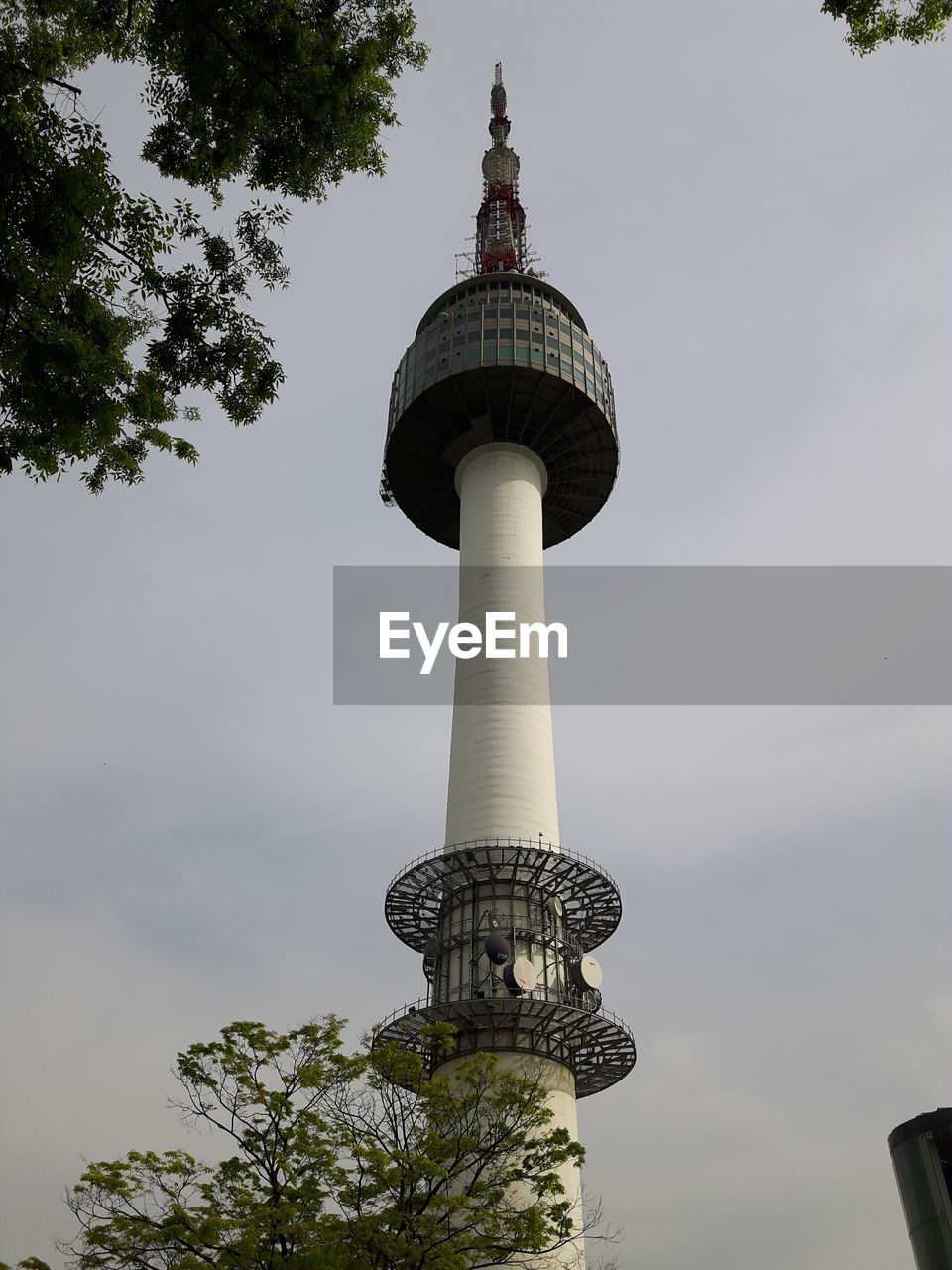 LOW ANGLE VIEW OF TOWER AGAINST SKY