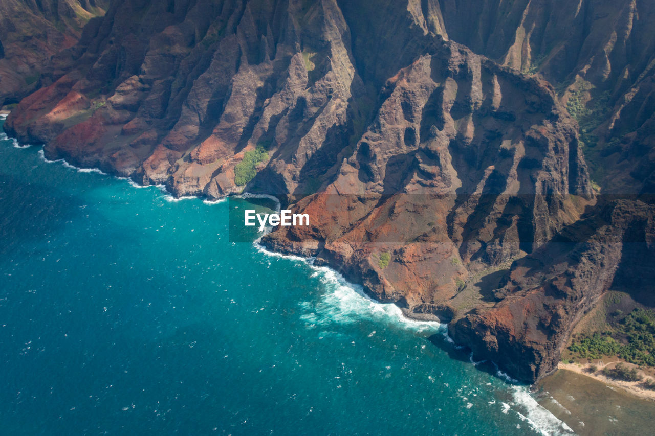 Aerial view of beautiful napali coast rock formation on the hawaiian island of kauai, hawaii, usa