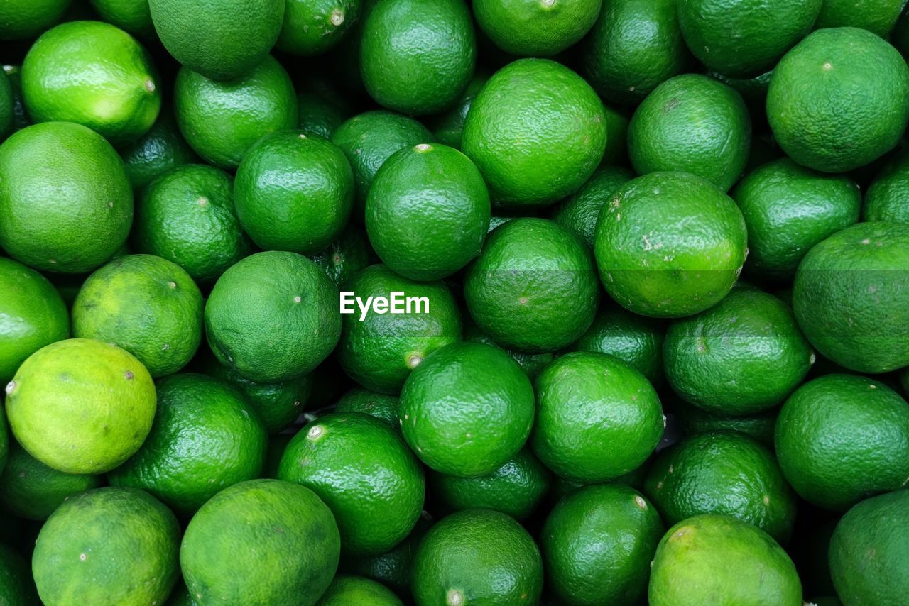 Full frame shot of fresh lime
