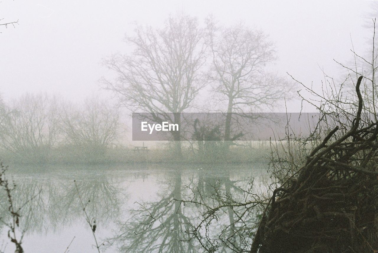 SCENIC VIEW OF LAKE DURING WINTER