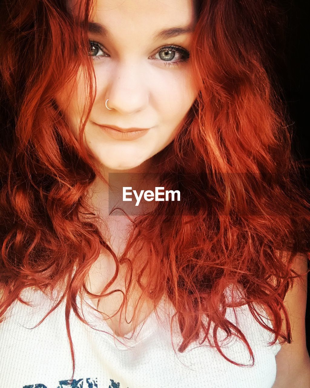 CLOSE-UP PORTRAIT OF YOUNG WOMAN WITH HAIR