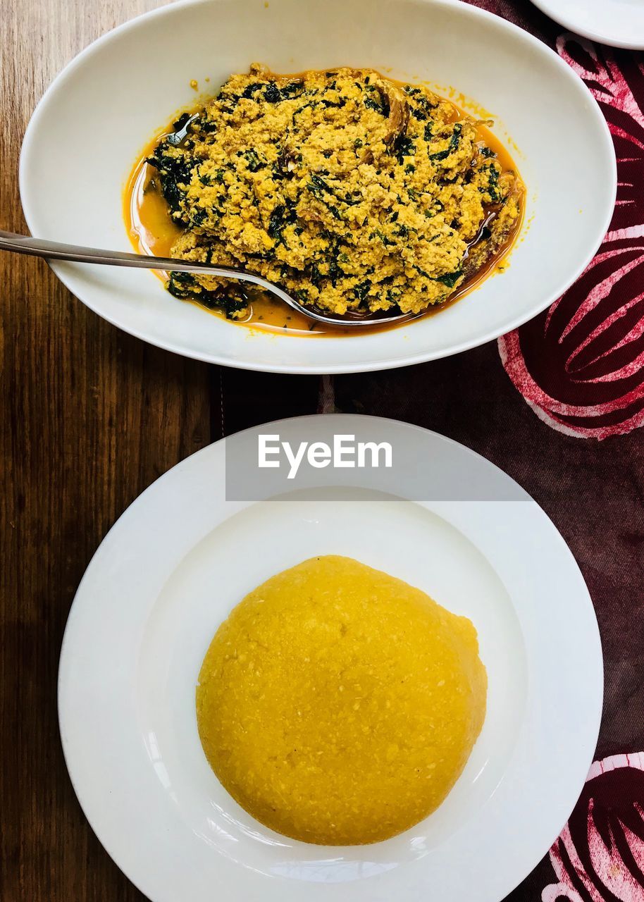 HIGH ANGLE VIEW OF FOOD SERVED IN PLATE ON TABLE