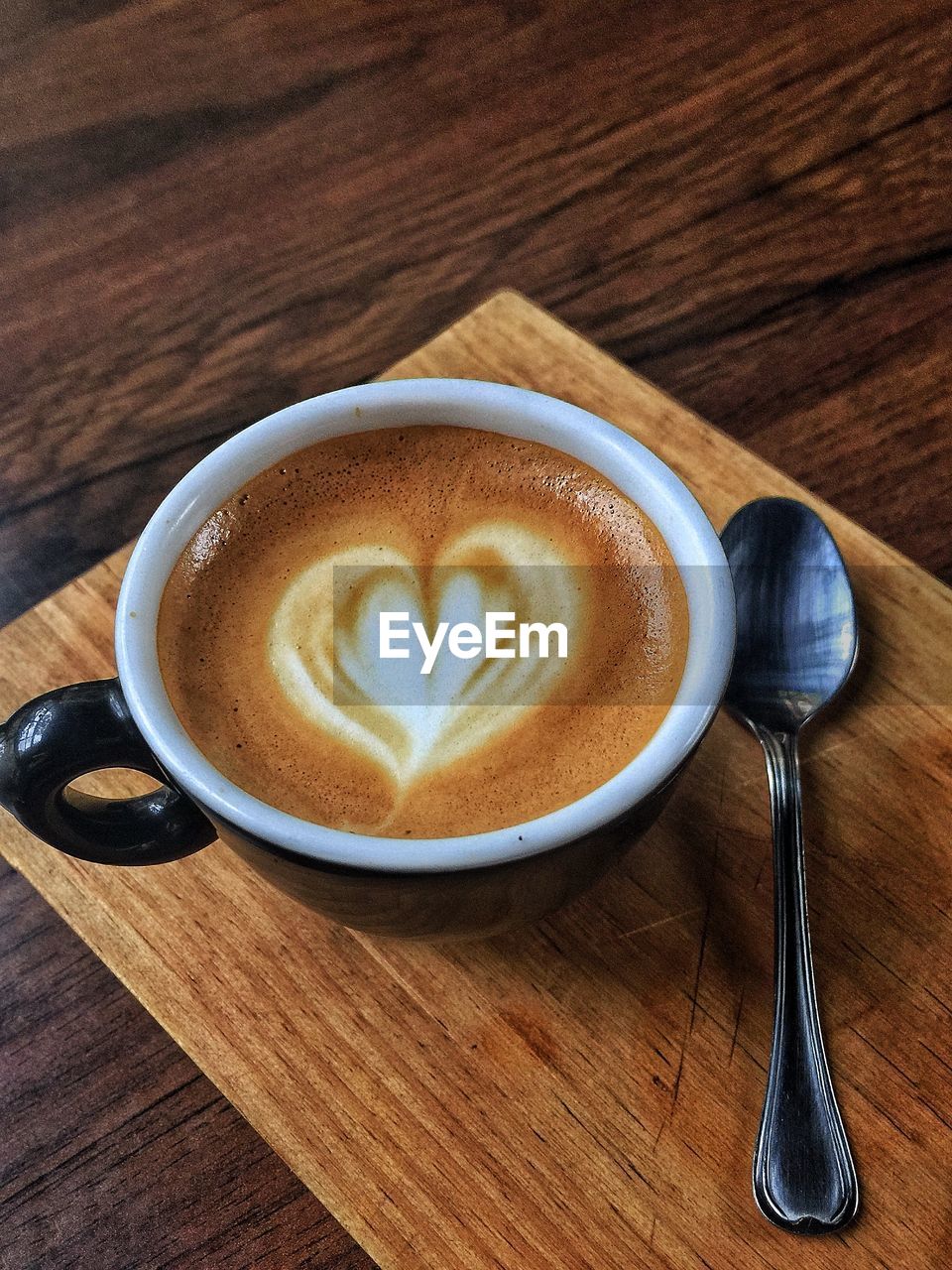 Coffee cup latte art