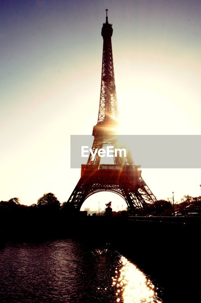 Eiffel tower in autumn 
