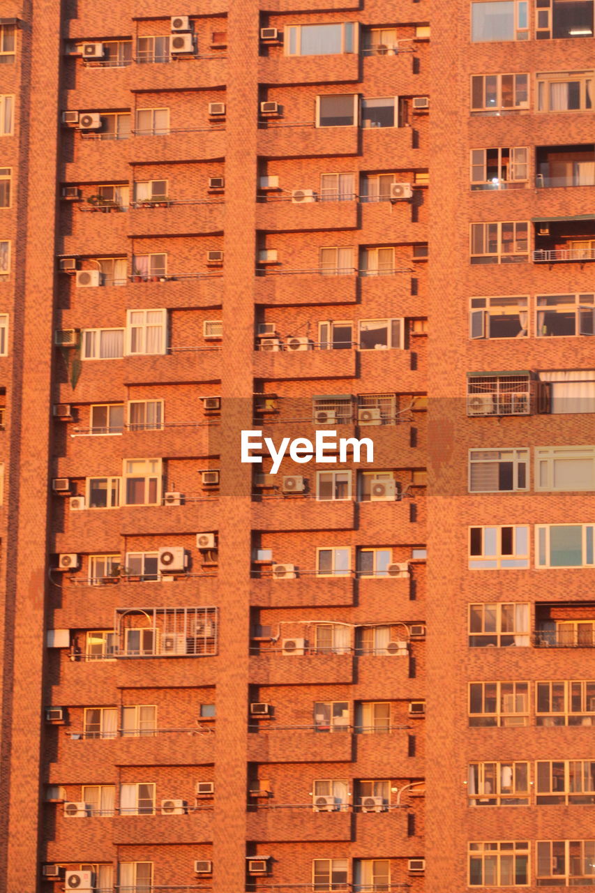 FULL FRAME SHOT OF BUILDING WITH APARTMENT