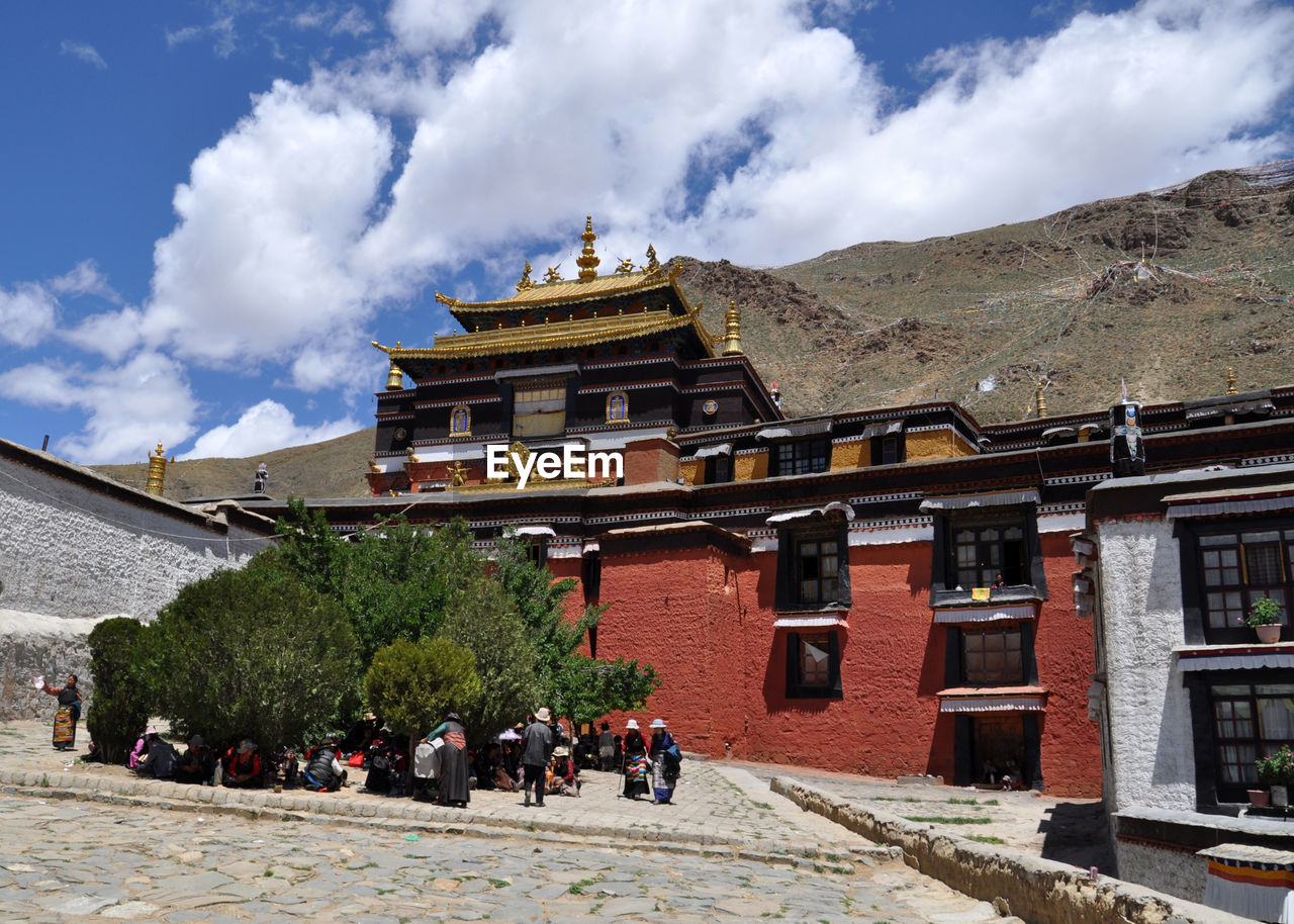 PANORAMIC VIEW OF TEMPLE AGAINST SKY