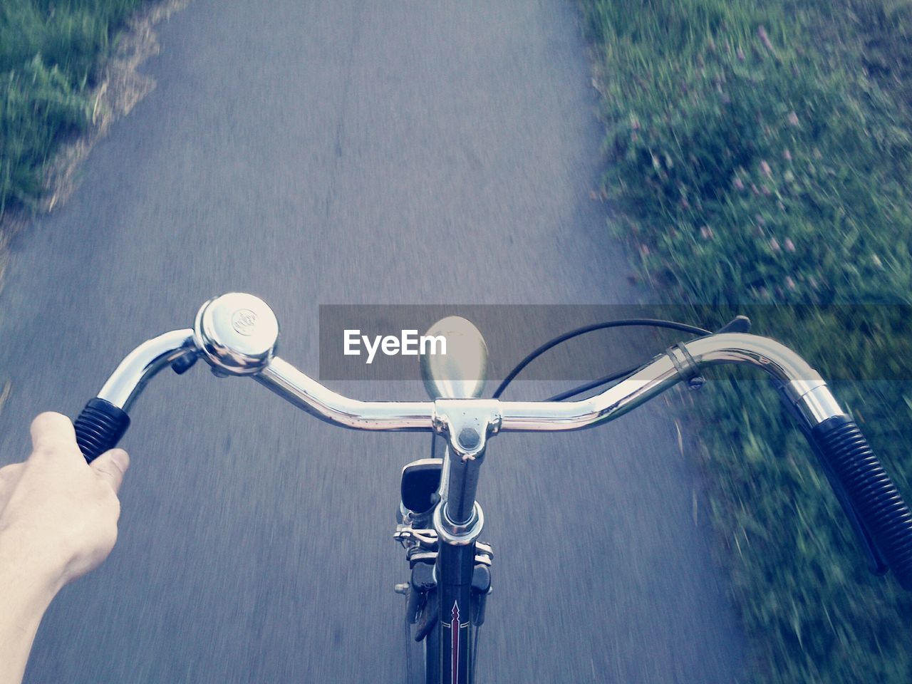 BICYCLE ON STREET