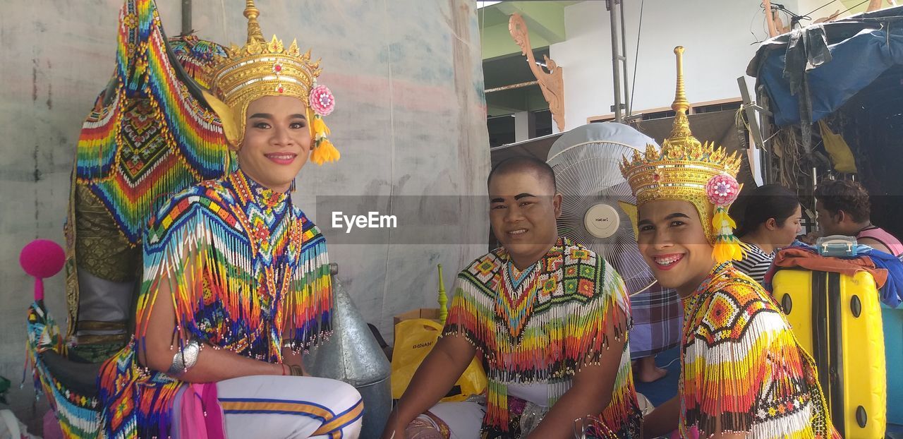 PORTRAIT OF PEOPLE IN TRADITIONAL CLOTHING