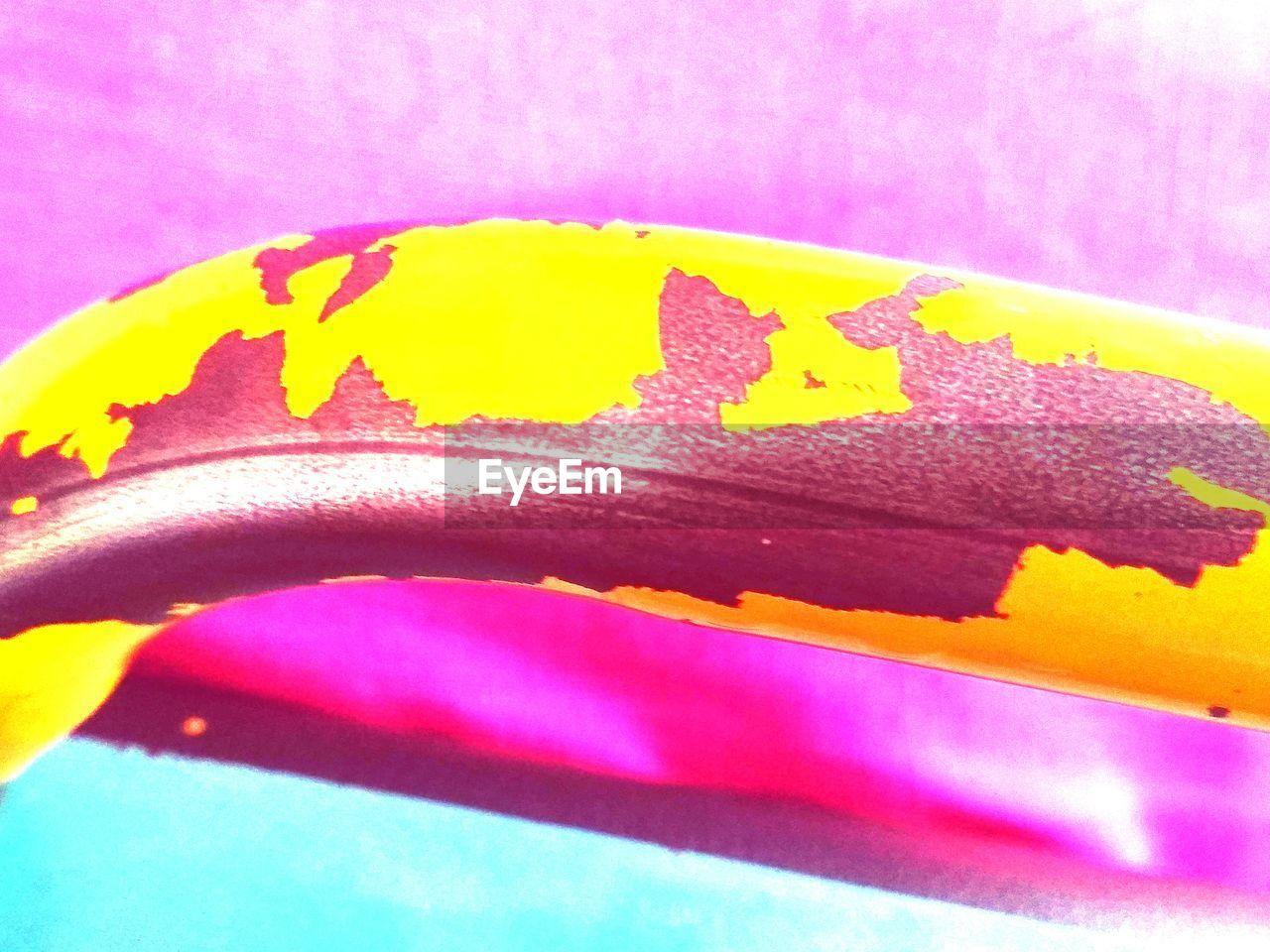 CLOSE-UP VIEW OF MULTI COLORED PINK YELLOW