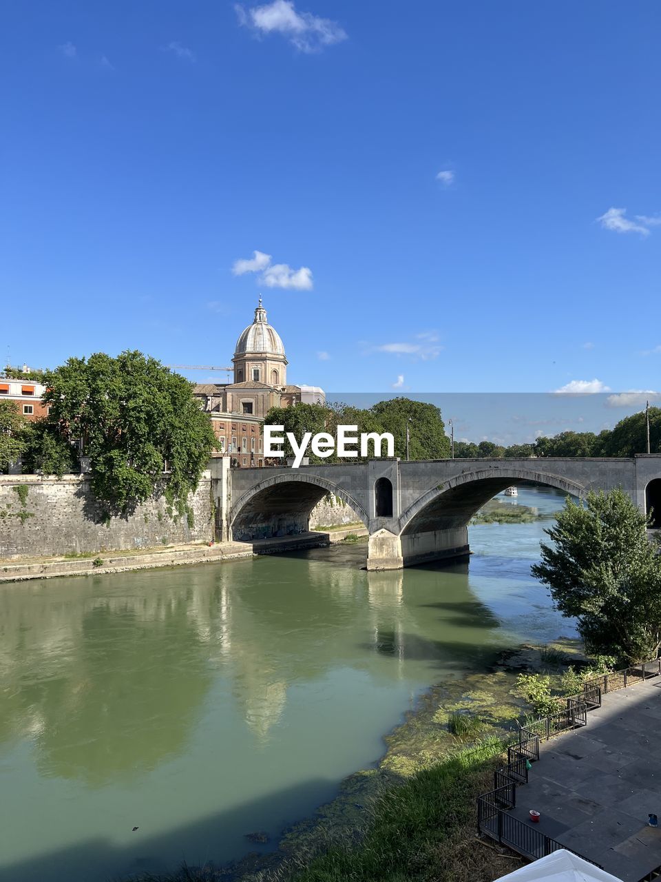 Panoramic view from the banks of the river tiber.