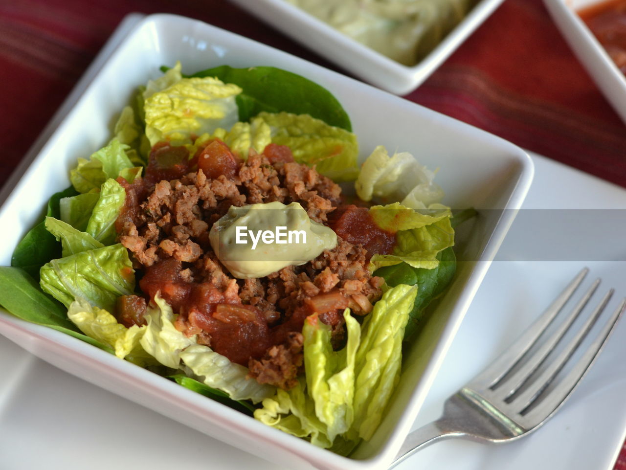 HIGH ANGLE VIEW OF FOOD ON TABLE