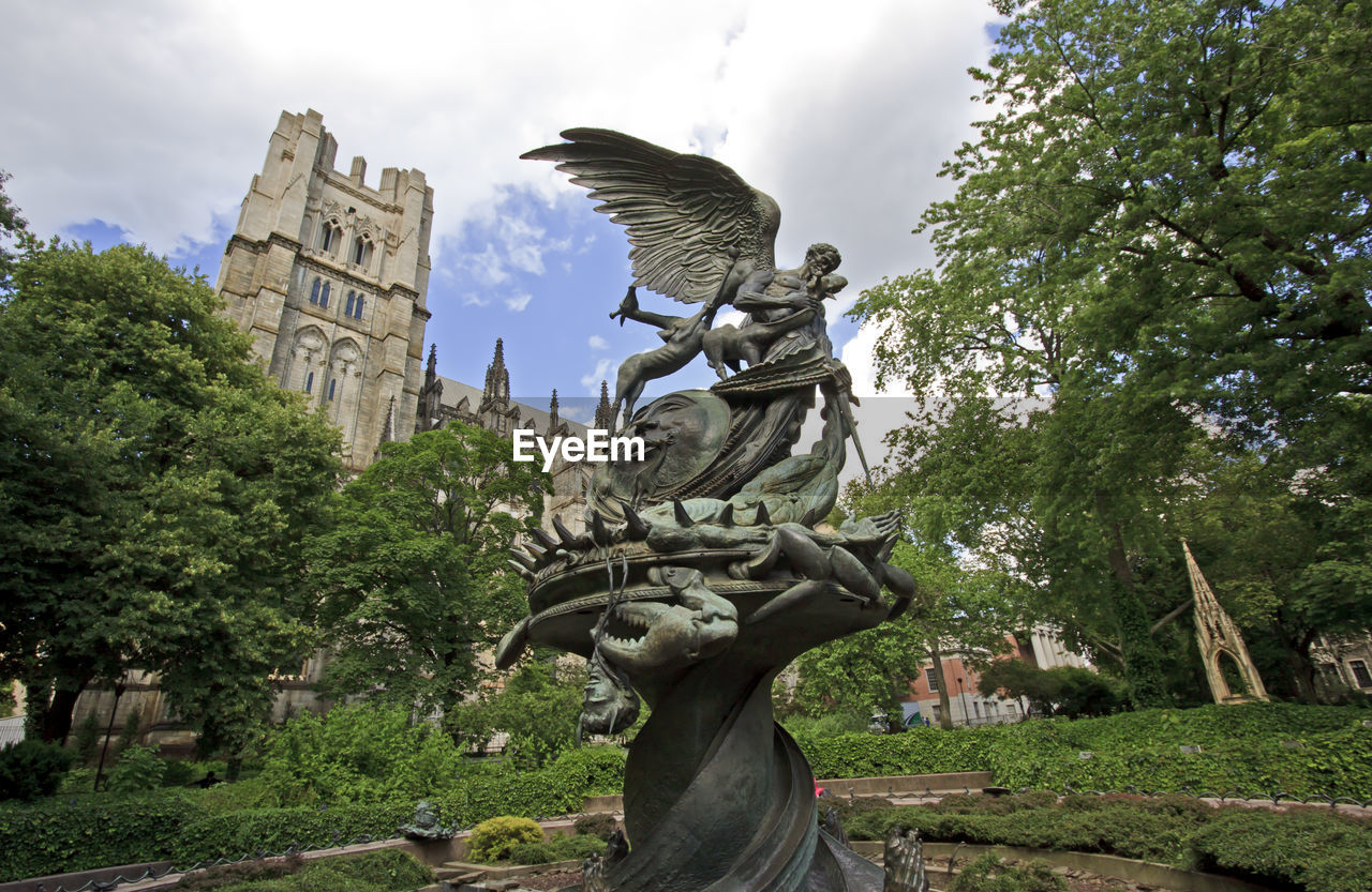 Fountain with sculpture of angel