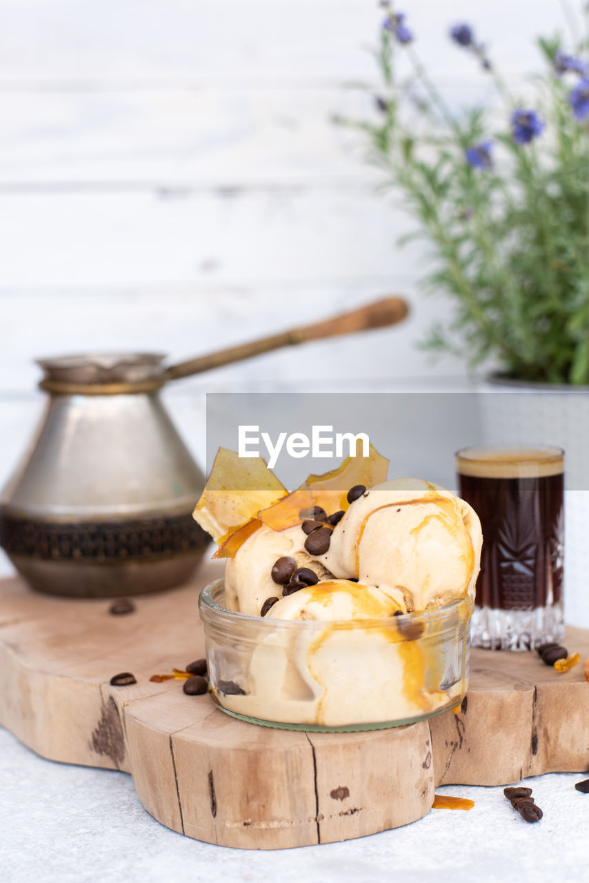 Coffee ice cream with caramel country style