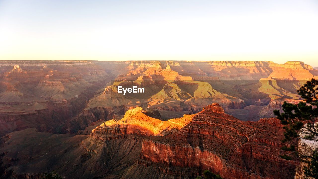 SCENIC VIEW OF MOUNTAIN AGAINST CLEAR SKY