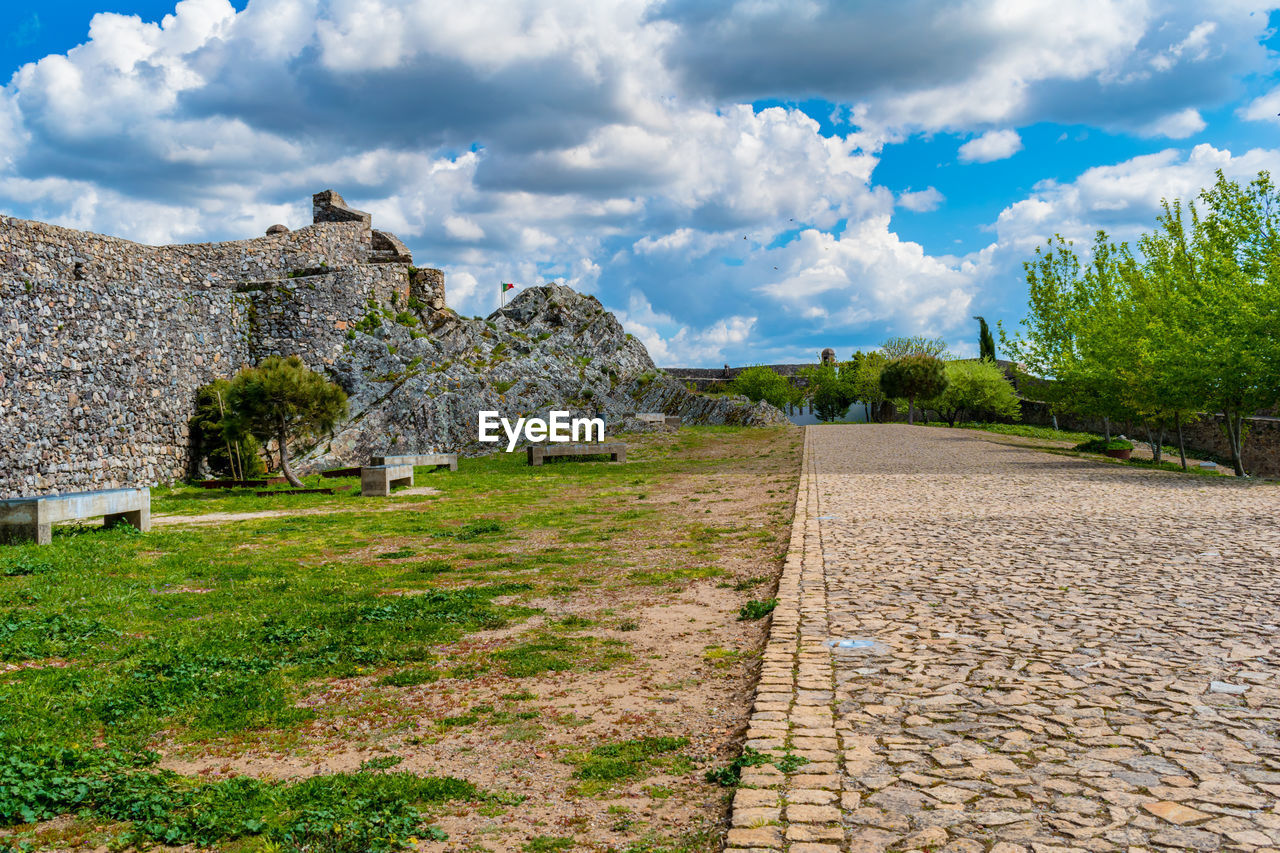 Panoramic view of old ruins against sky