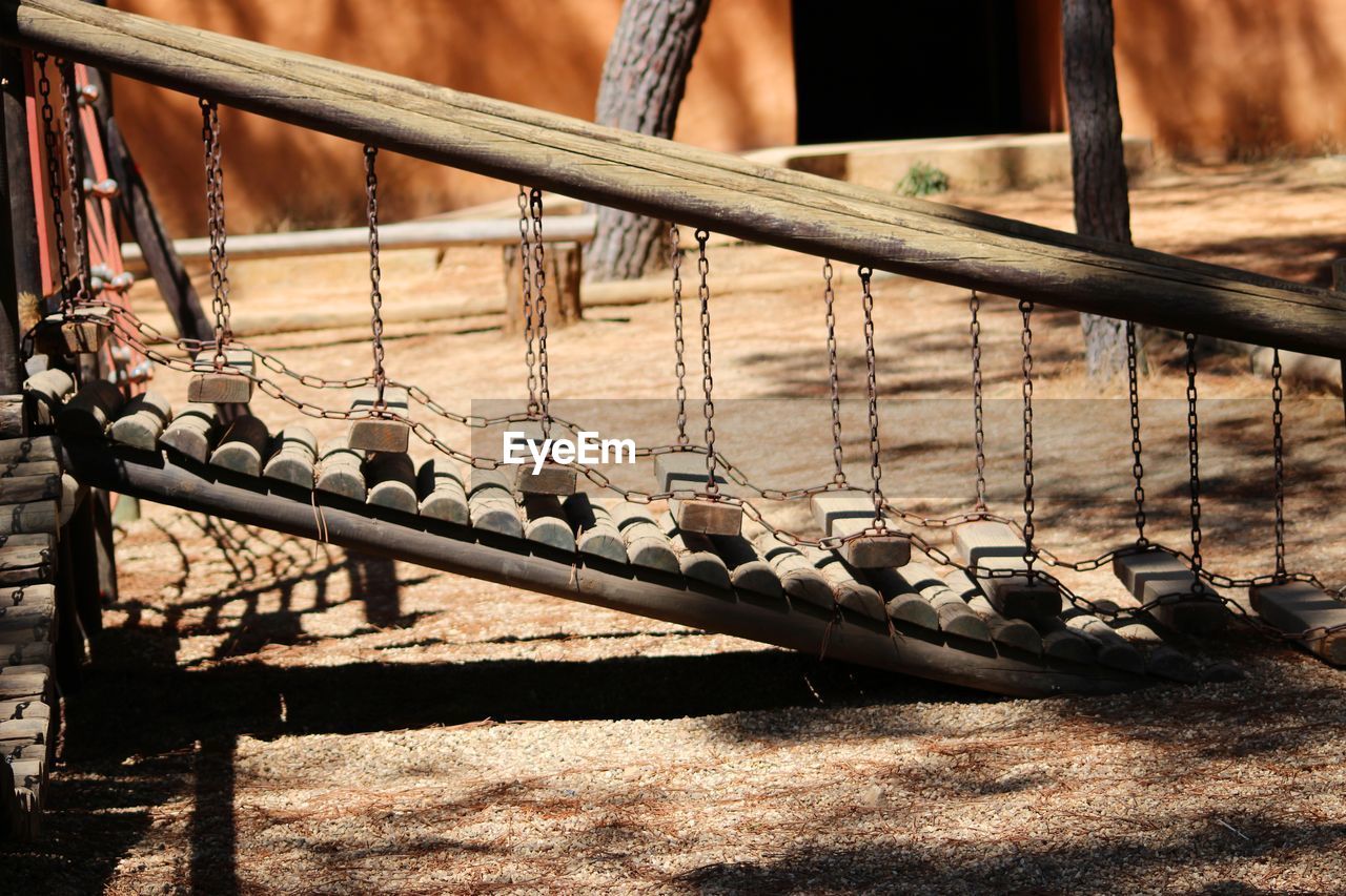 Low section of suspended stairs 