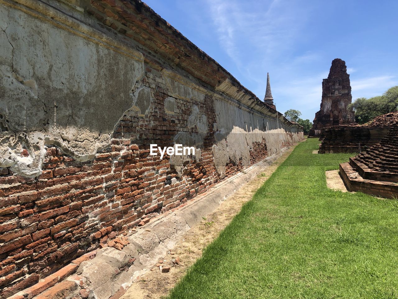 The wall of an ancient city of thailand 