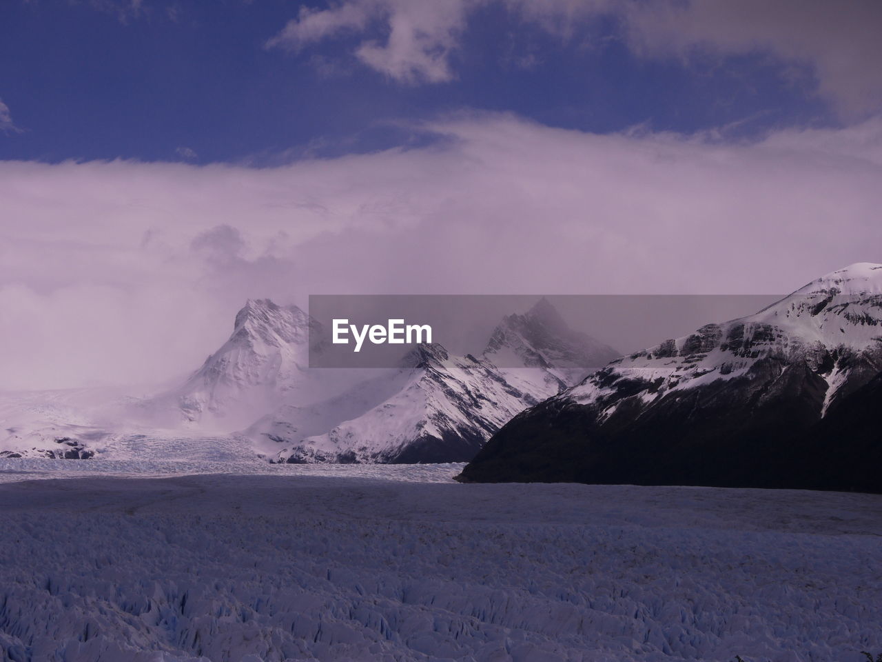 Scenic view of perito moreno glacier against sky