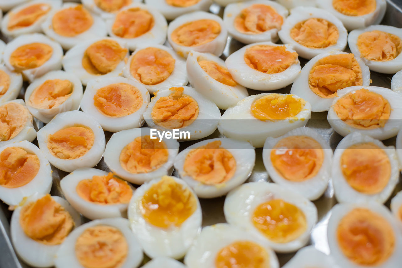 FULL FRAME SHOT OF FOOD IN TRAY