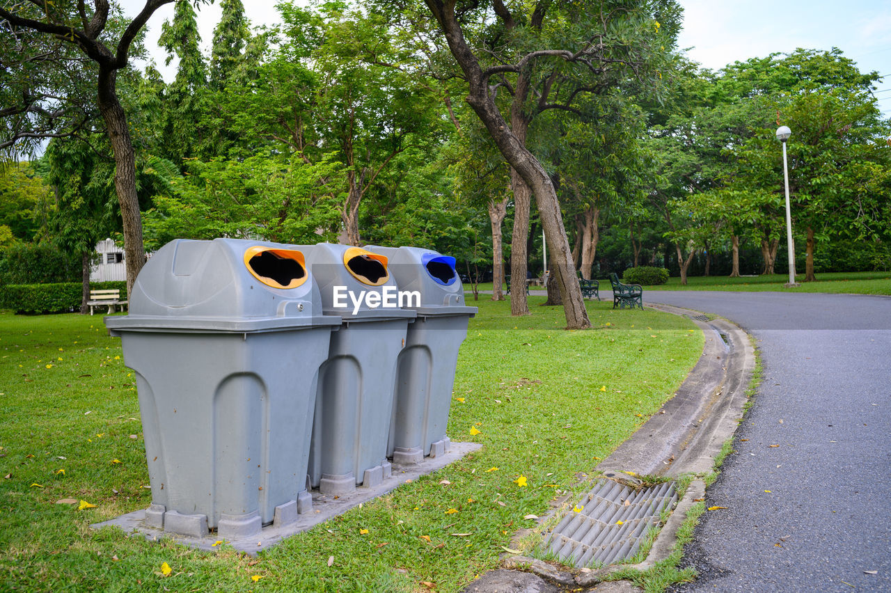 Garbage bin in the park