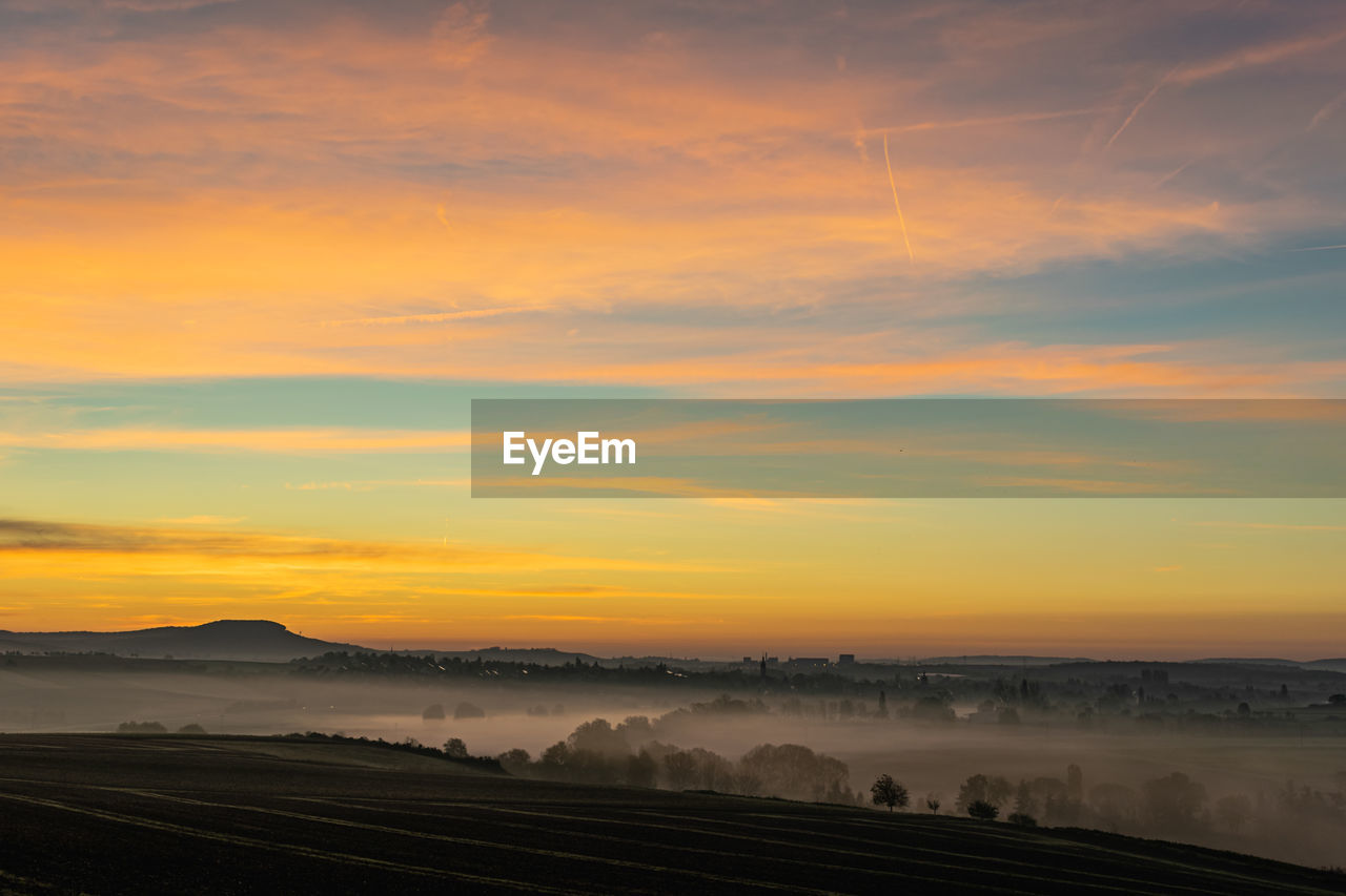 The valley hidden in the haze of the morning 