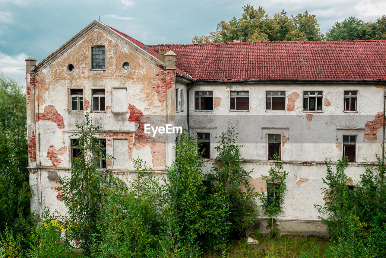 Ruins of the east prussian barracks and psychiatric hospital allenberg world war 2 history