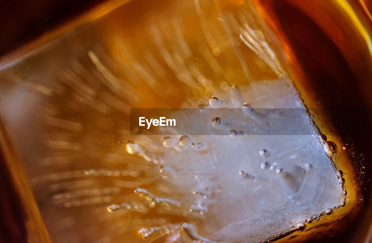 HIGH ANGLE VIEW OF ICE CREAM GLASS