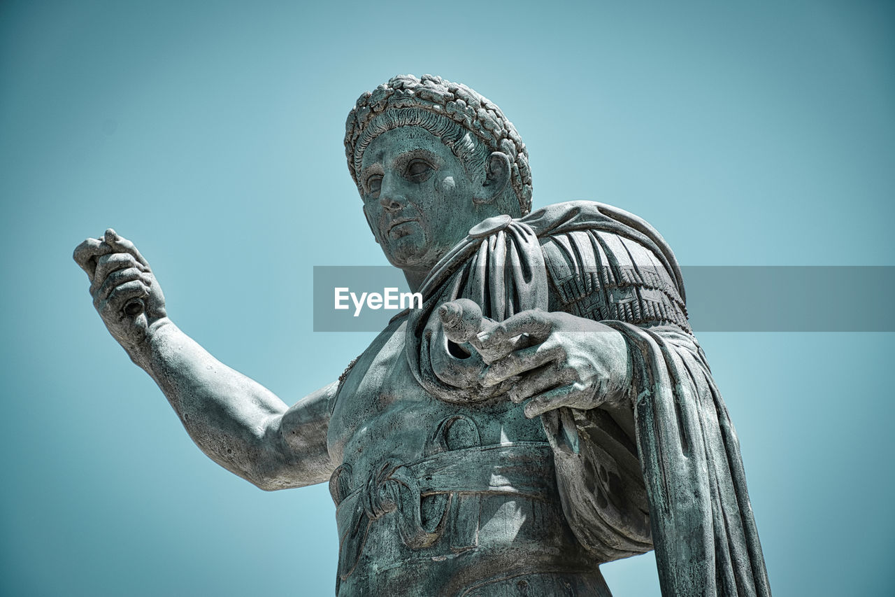 Giant constantine statue in front basilica of san lorenzo maggiore