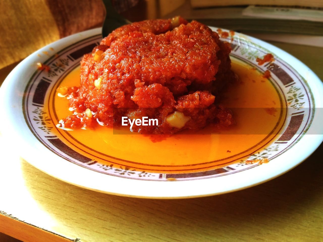 CLOSE-UP OF FOOD ON TABLE