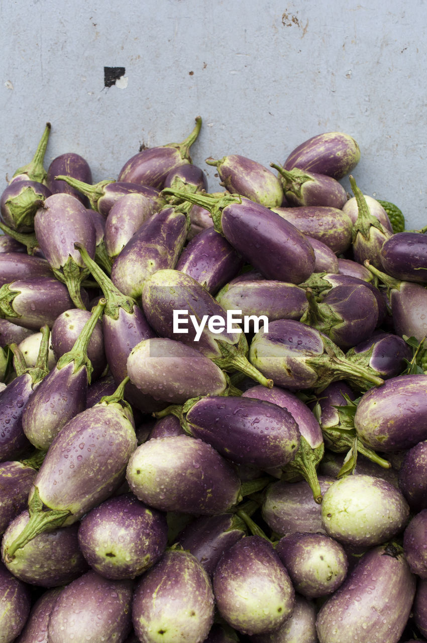 HIGH ANGLE VIEW OF VEGETABLES ON MARKET
