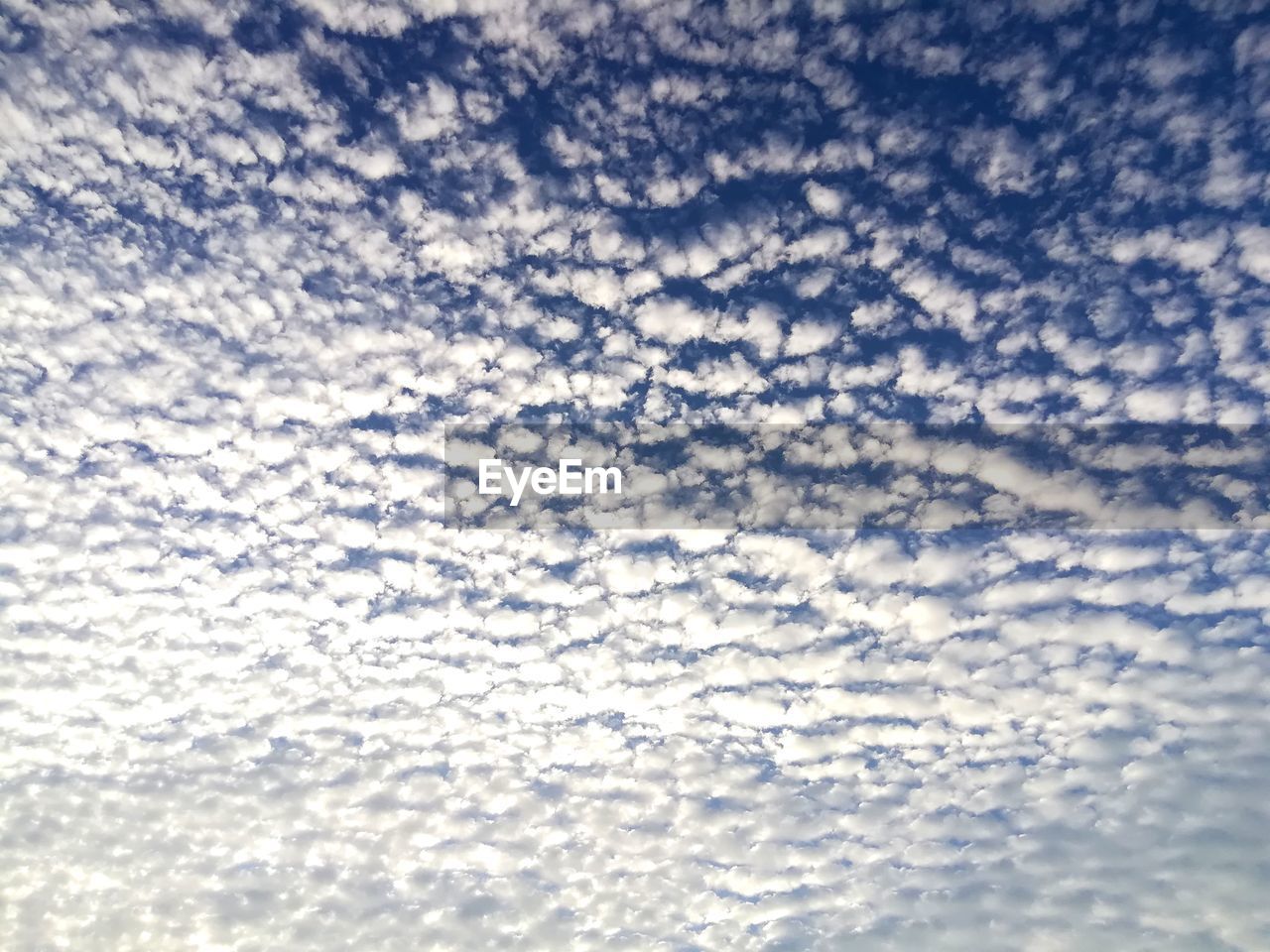 FULL FRAME SHOT OF CLOUDS IN SKY