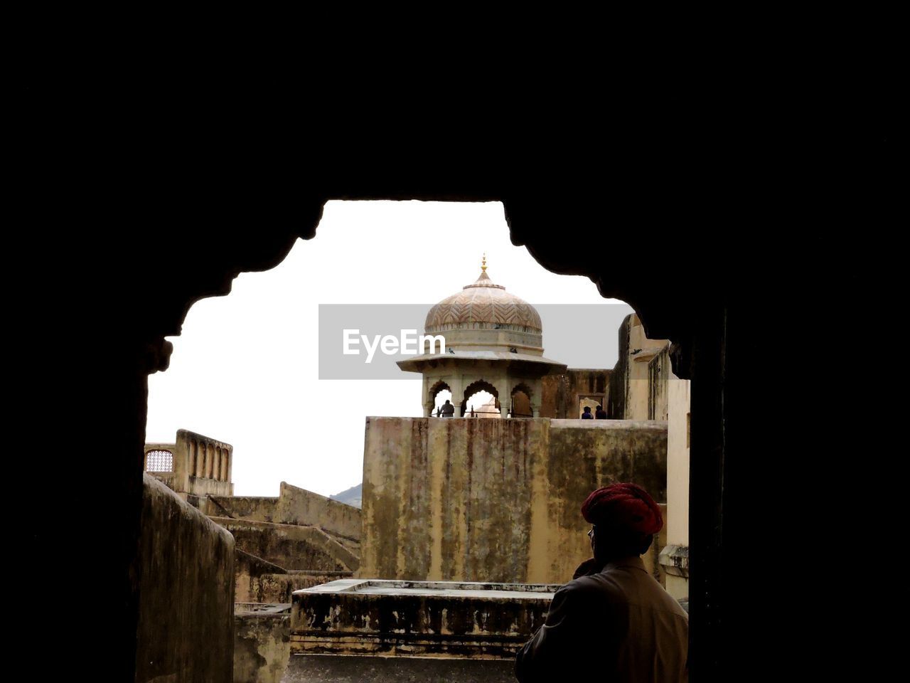 Tourists at fort