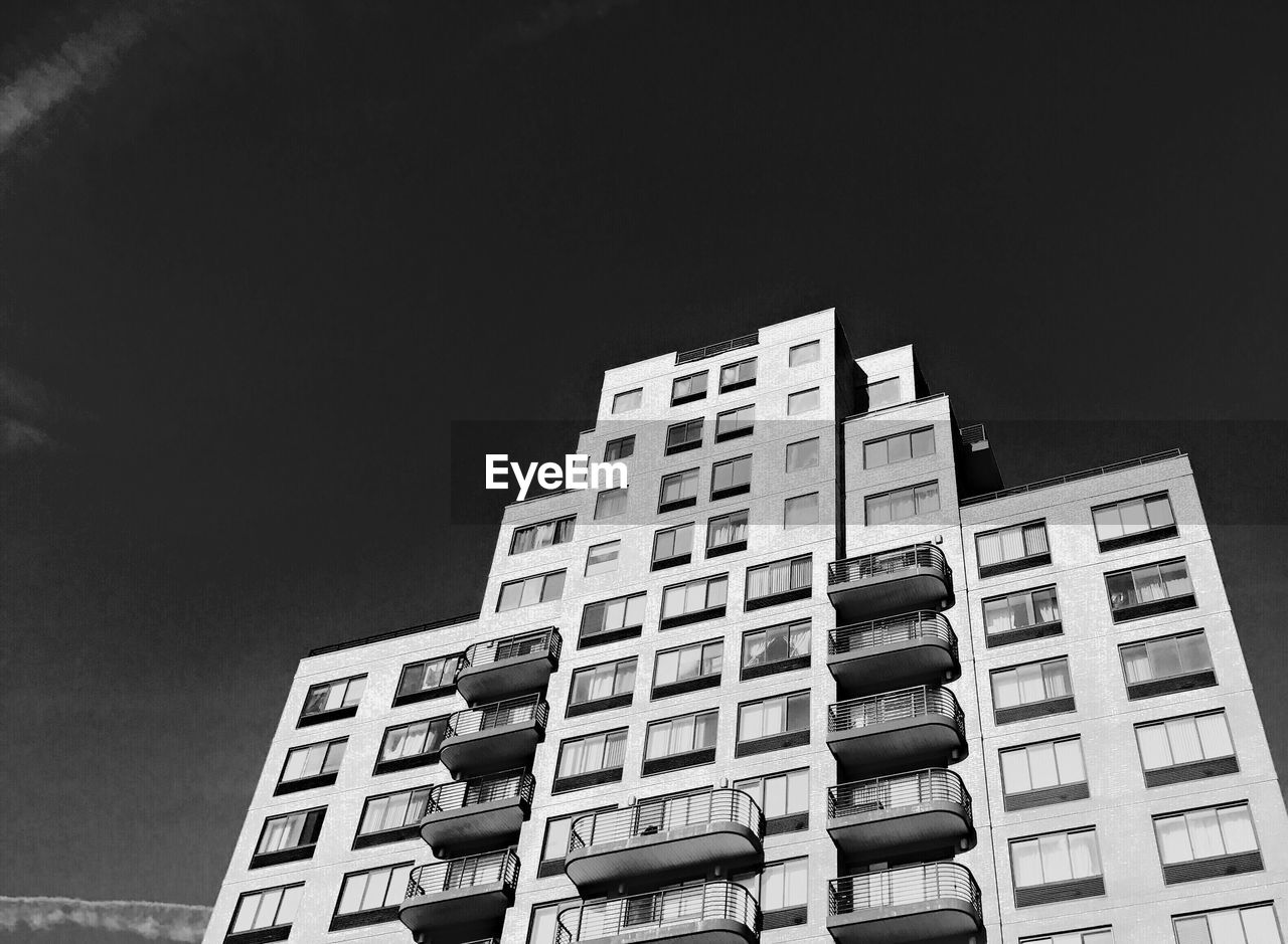 LOW ANGLE VIEW OF OFFICE BUILDING