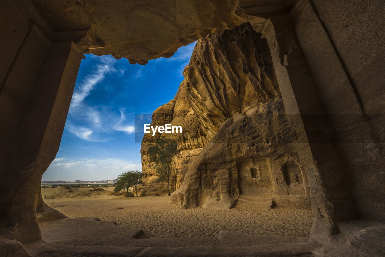 ROCK FORMATIONS IN CAVE