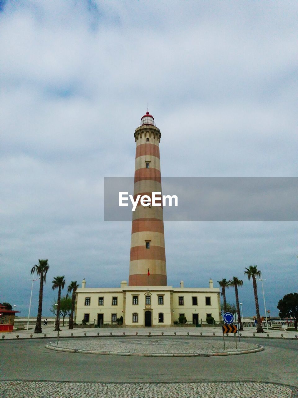 LOW ANGLE VIEW OF TOWER AGAINST SKY