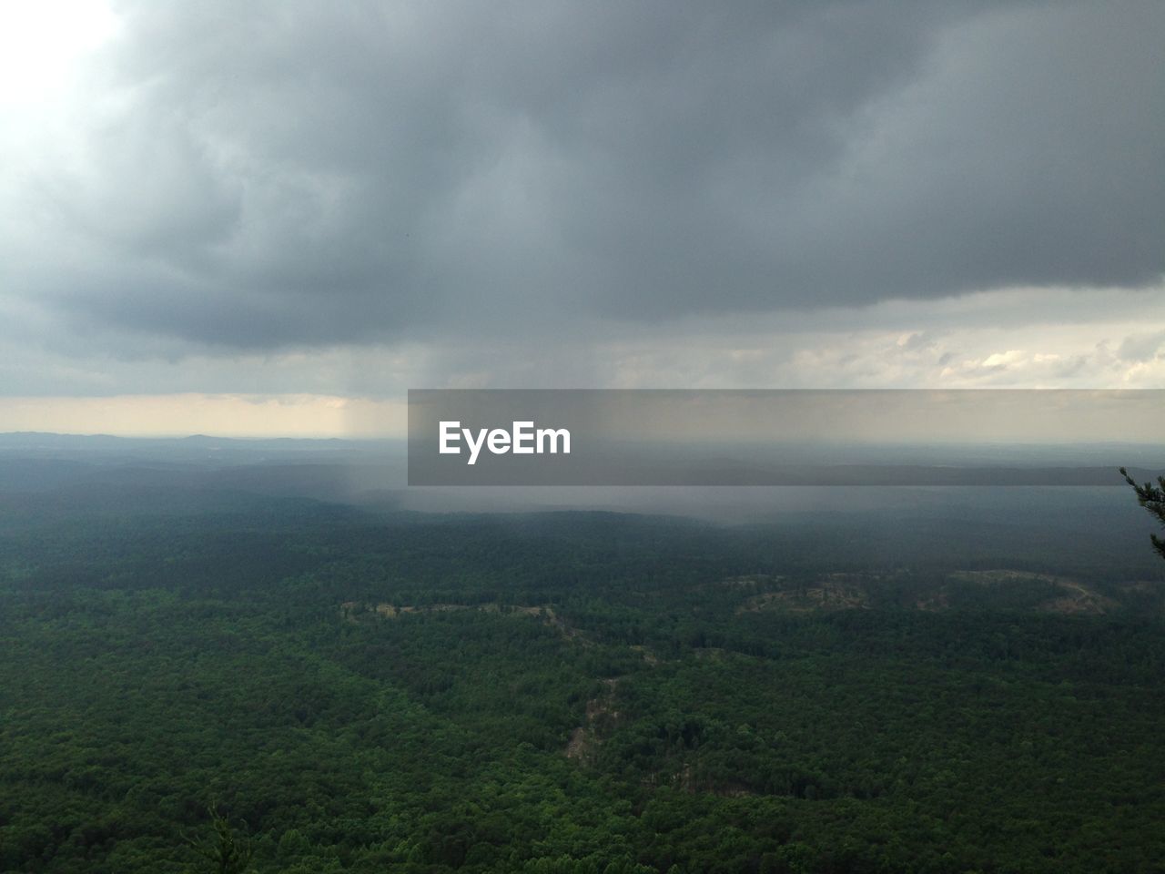 IDYLLIC SHOT OF LANDSCAPE AGAINST SKY