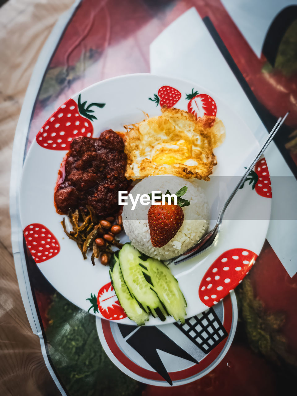 food, food and drink, healthy eating, strawberry, fruit, dish, meal, eating utensil, berry, freshness, plate, kitchen utensil, wellbeing, high angle view, vegetable, no people, fork, breakfast, table, indoors, cuisine, produce, sweet food