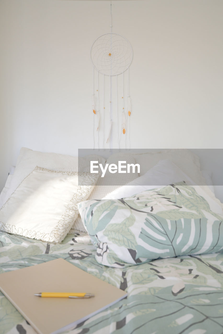 indoors, bed, furniture, no people, bedroom, textile, white, domestic room, bed sheet, room, home interior, absence, pillow
