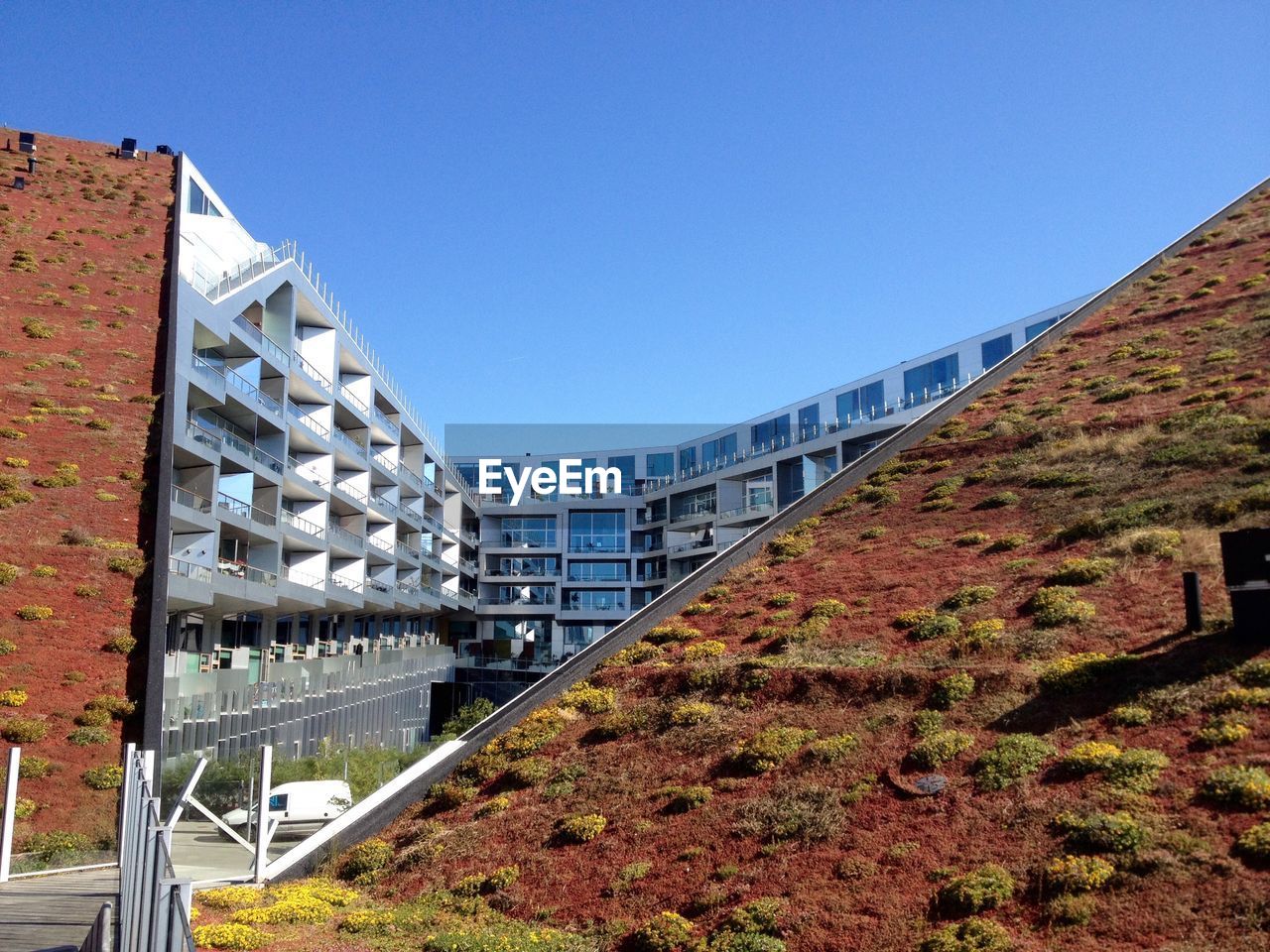 VIEW OF BUILT STRUCTURE AGAINST CLEAR BLUE SKY