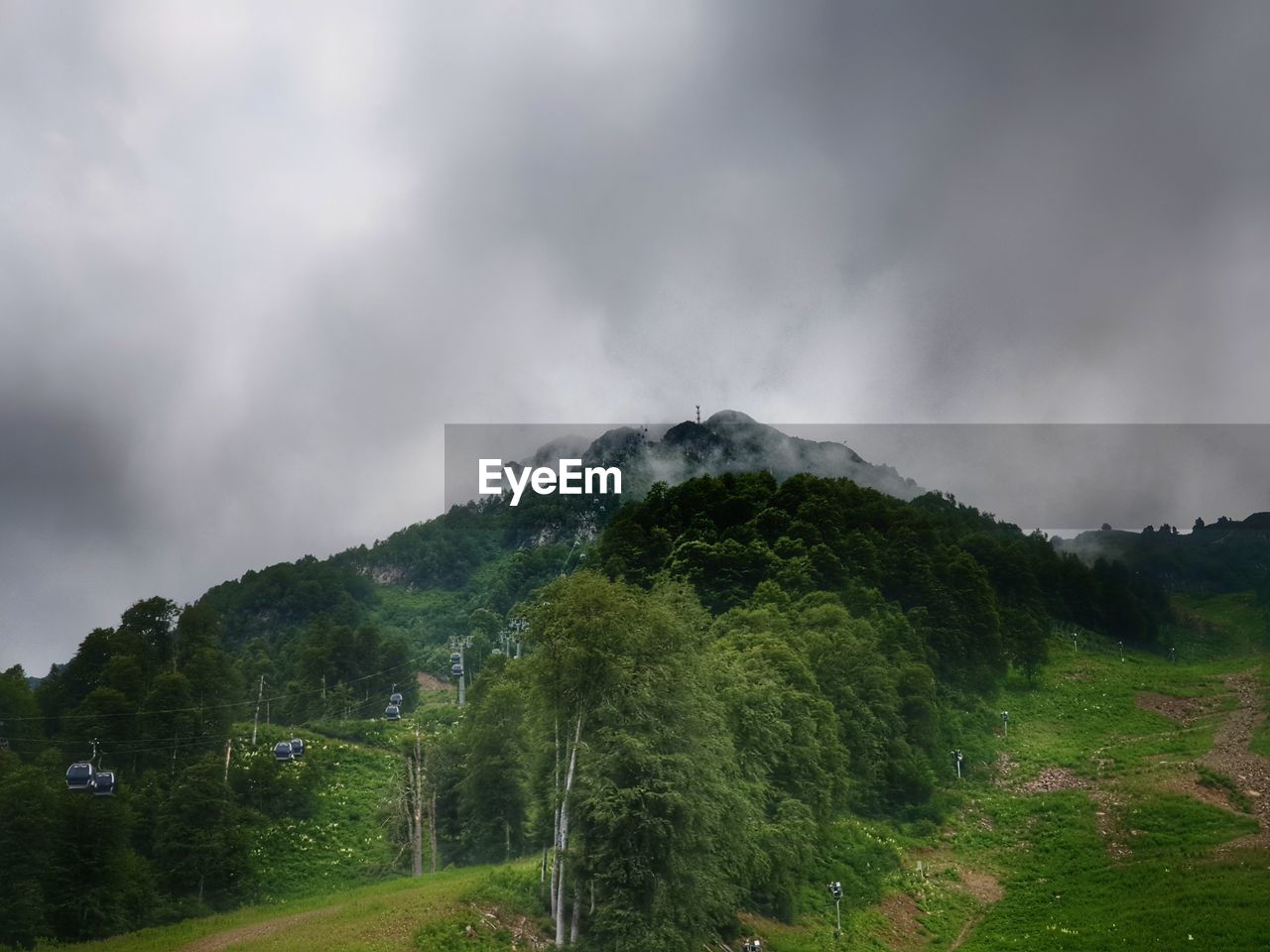 SCENIC VIEW OF MOUNTAIN AGAINST SKY